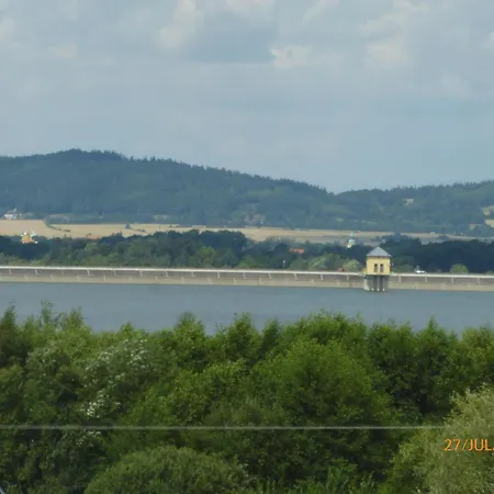 Dom Nad Zalewem Sosnówka